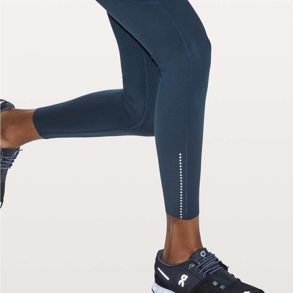 Lululemon Fast & Free 7/8 Tight II *Nulux 25" - Picture 2 of 4